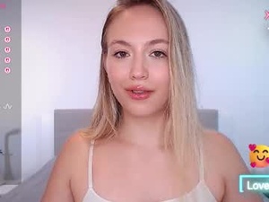 Screenshot from vickyblondi webcams