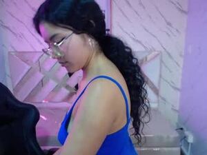 Screenshot from victoria_castillo_b webcams