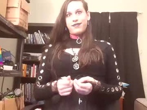 Screenshot from victoria_mckinley webcams