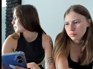 Screenshot from vikky_s11 webcams