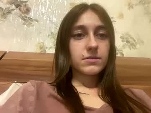 Screenshot from viktoria9898 webcams