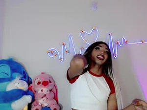 Screenshot from violeta_r_01 webcams