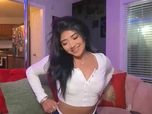 Screenshot from violetlaine webcams