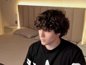 Screenshot from vip_person_ webcams