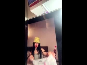 Screenshot from vivi_3132 webcams