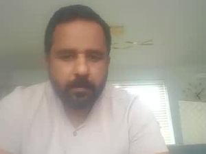 Screenshot from vkey4u4 webcams