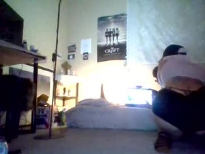 Screenshot from weaving_webz webcams