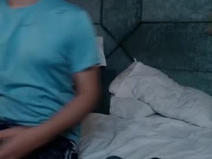 Screenshot from weddy_zuzu webcams