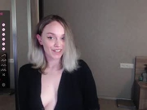 Screenshot from wet_lana webcams