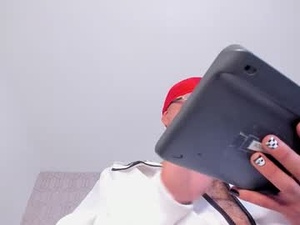 Screenshot from whateveryouwant_69 webcams
