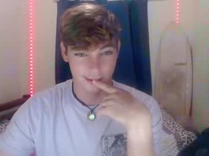 Screenshot from whiteboyinasia webcams