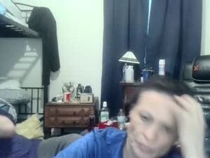 Screenshot from whophukinfarted webcams
