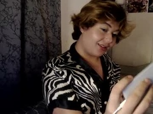 Screenshot from whorescarlett_madisonxx webcams
