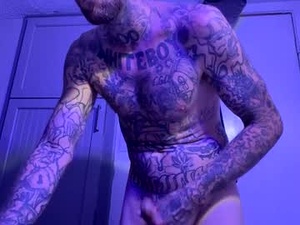 Screenshot from whyteboi8989 webcams