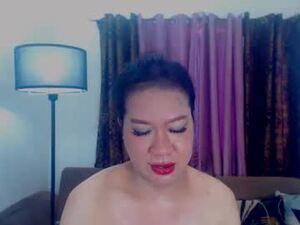 Screenshot from wildasianhugedickx webcams