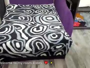Screenshot from wildcouplebi webcams