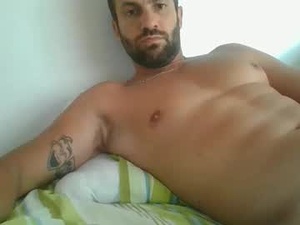 Screenshot from wildcouplewild webcams
