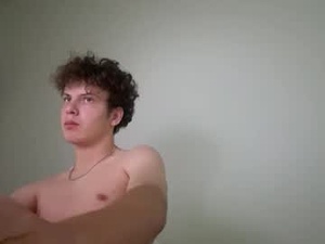 Screenshot from wilddesire18 webcams