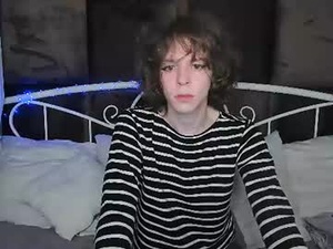 Screenshot from wiley_barrington webcams