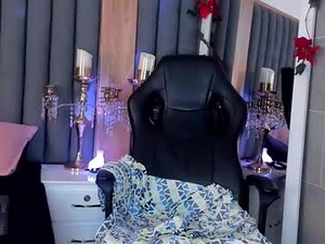 Screenshot from wolf_torres webcams