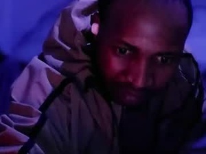 Screenshot from x_enigma01 webcams