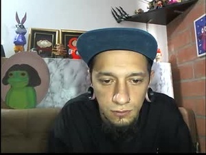 Screenshot from xdantex19 webcams