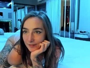 Screenshot from xdinahx webcams
