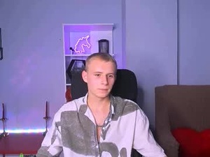 Screenshot from xevier_loyd webcams