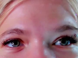 Screenshot from xiaotelchik webcams