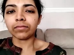 Screenshot from xilovemyselfx webcams