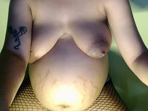 Screenshot from xlilly_ webcams
