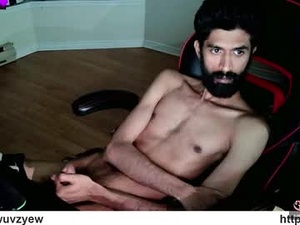Screenshot from xwuvzyew webcams