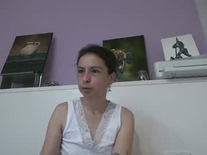 Screenshot from xwycharlotteandluisxwy webcams