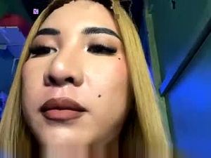 Screenshot from xxsassyfox webcams