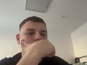 Screenshot from xxxten_ webcams