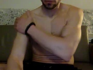 Screenshot from xyandr1 webcams