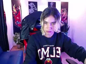 Screenshot from xzerox_ webcams