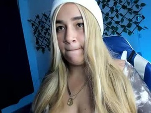 Screenshot from yayita_cute webcams