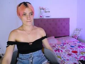 Screenshot from yemfairymcry webcams