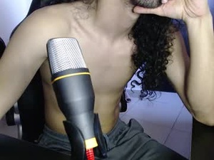 Screenshot from yong_malu67 webcams