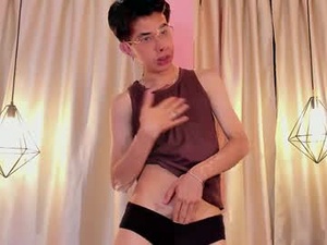 Screenshot from youn_rider webcams