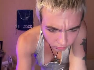 Screenshot from your_demise webcams