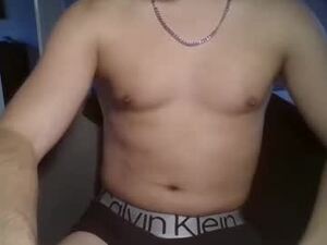 Screenshot from yourhotdude99 webcams