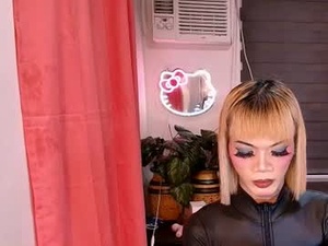 Screenshot from yourqueenslut4uxx webcams