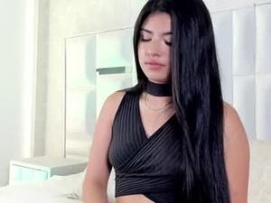 Screenshot from yumix_rose webcams