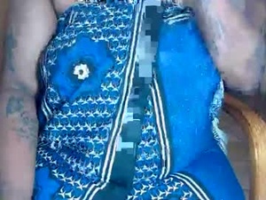 Screenshot from yummylaylax webcams