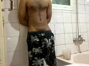 Screenshot from zaddyyum webcams