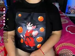 Screenshot from zafiira_1 webcams