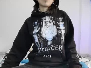 Screenshot from zafira_raven webcams