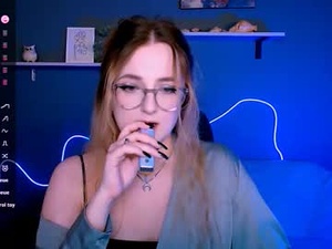 Screenshot from zara_lys webcams